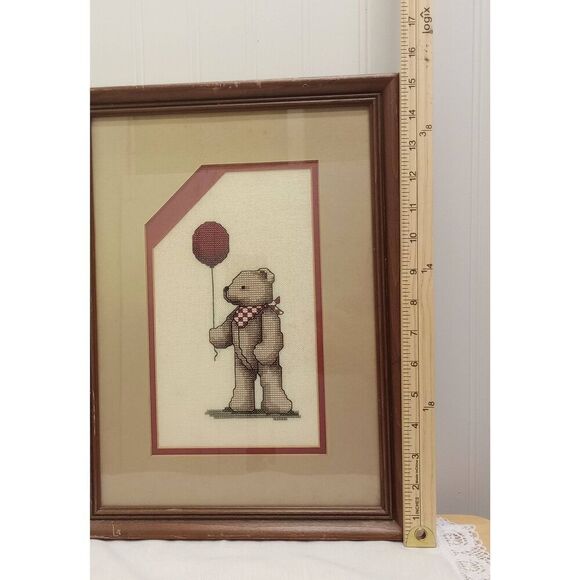 Vintage cross stitch, bear, balloons, framed - Picture 4 of 6
